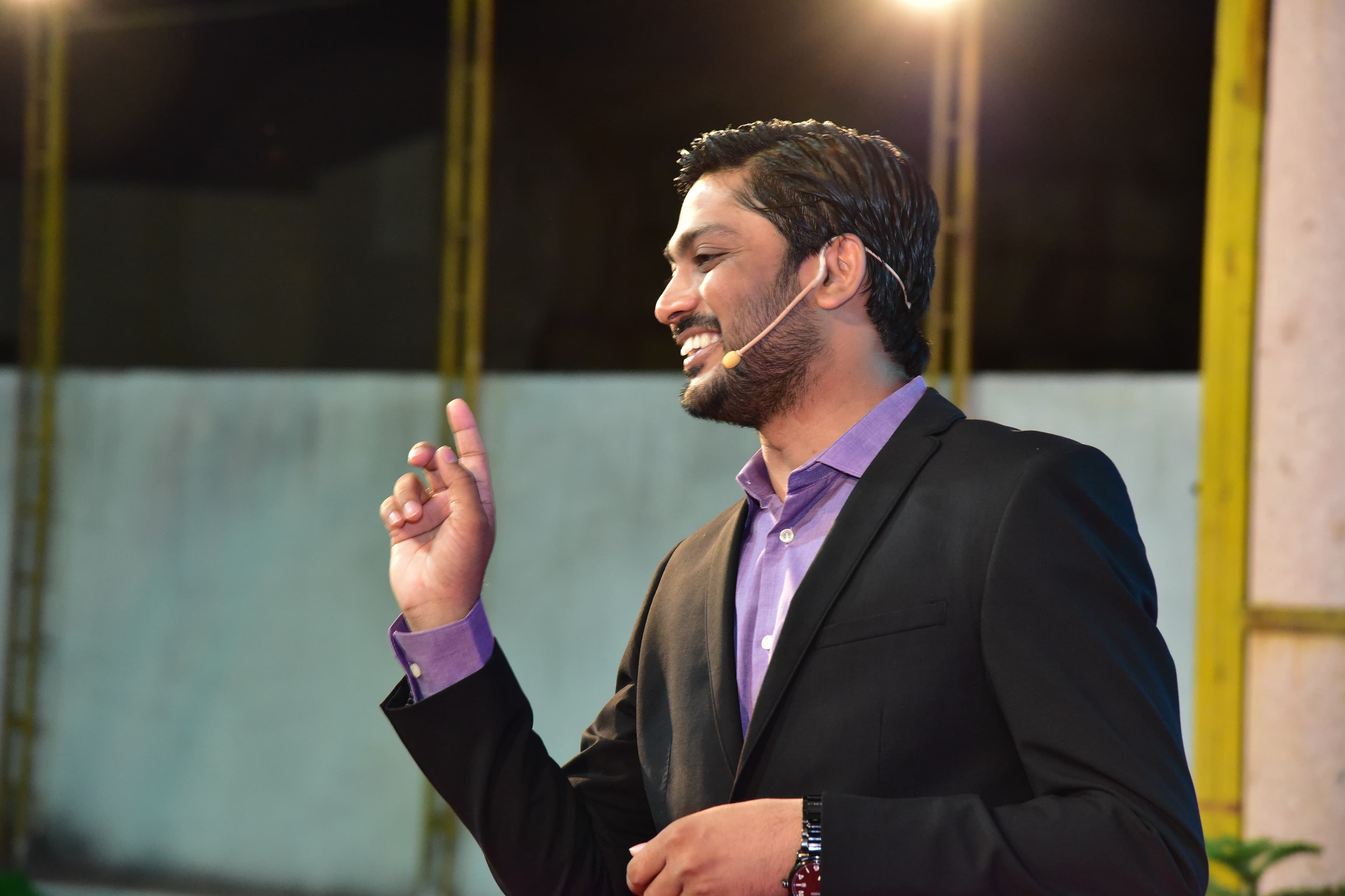 Sachin Burghate Sir conducting a leadership workshop